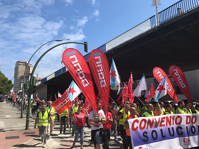 17-07-20 FolgaMetalManifaCorunha35.jpeg